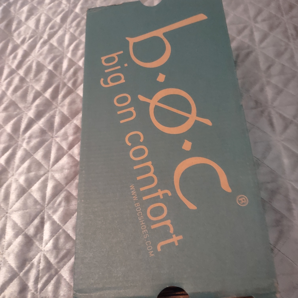 b.o.c. Jana Women's Brown Loafers. Size 8M - Picture 2 of 7
